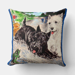 Coussin Chiens écossais Blackie et Whitie Fishing