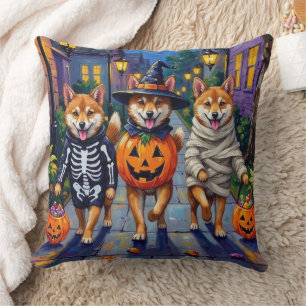 Coussin Chiens Shiba Inu en costumes d'Halloween