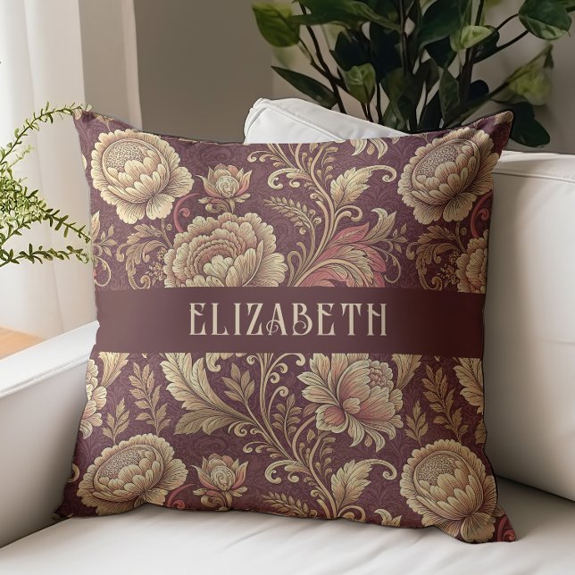 Coussin Chintz Floral Victorien Monogramme Nom Bourgogne (Créateur téléchargé)