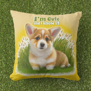 Coussin Chiot de Corgi sur l'herbe   animal mignon
