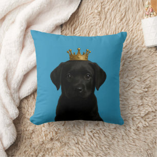 Coussin Chiot de Labrador noir en Couronne or mignonne