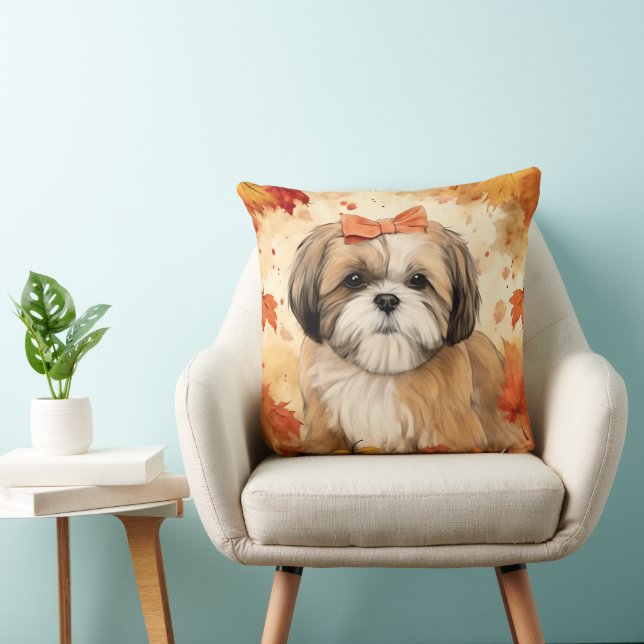 COUSSIN CHIOT SHIH TZU ADORABLE AVEC FEUILLES D'AUTOMNE (Chaise)