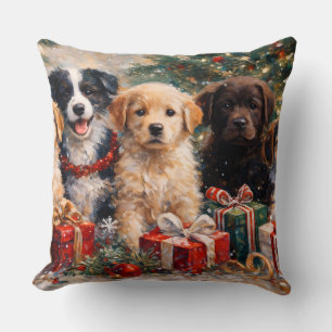 Coussin Chiots de Noël avec des cadeaux sous l'arbre décor
