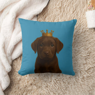 Coussin Chocolat Labrador Chiot dans Gold Crown Cute