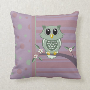 Coussin Chouette à cartons verts, pois et motif à bandes