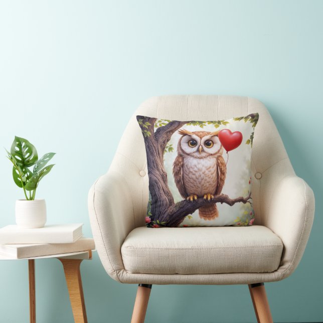 Coussin Chouette au ballon du coeur rouge (Chaise)