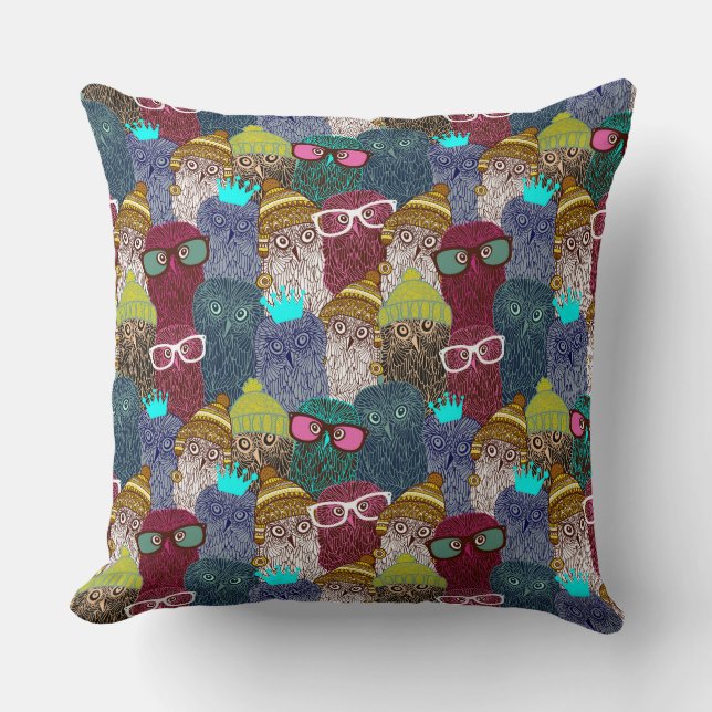 Coussin Chouette dans la couronne (Recto)