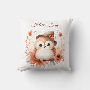 Coussin Chouette d'automne mignonne assise sur une branche