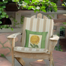 Chrysanthème or géant avec papier peint vert