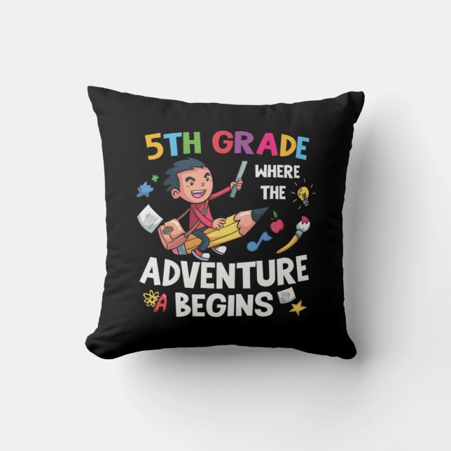 Coussin Cinquième Année Où Commence L'Aventure (Recto)