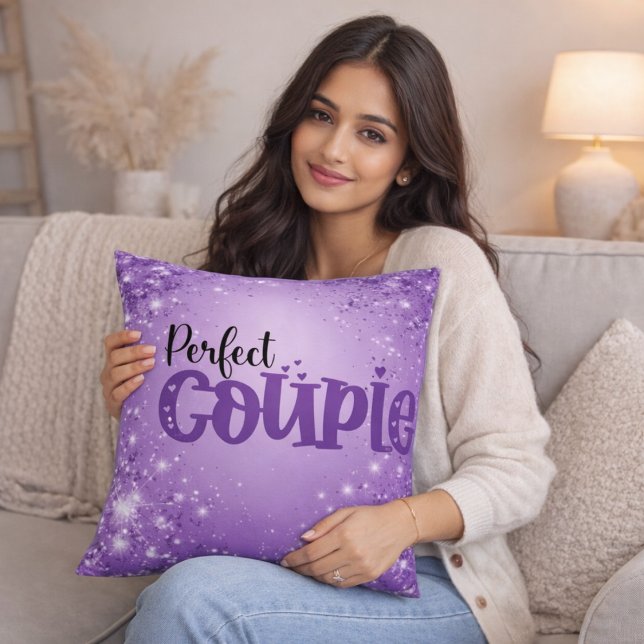 Coussin Citation d'amour scintillante violet romantique (Créateur téléchargé)