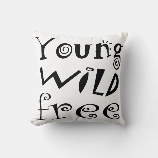 Coussin Citation typographique “Young Wild Free” personnal (Recto)
