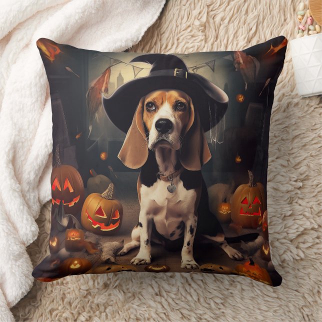 Coussin Citrouilles Beagle Halloween Épouvantables (Couverture)