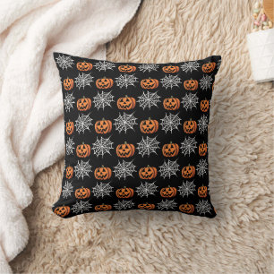 Coussin Citrouilles et motif de toile d'araignée Halloween