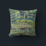 Coussin Claude Monet - Etang Lily et Pont Japonais<br><div class="desc">L'étang Lily et le pont japonais / Le Bassin aux nympheas - Claude Monet,  1899</div>