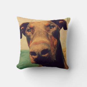 Coussin Closeudo drôle d'un chien Doberman naturel