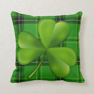 Coussin Clover vert brillant à 3 feuilles sur tartelé