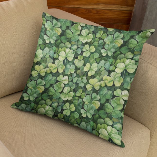 Coussin Clover vert de la Saint-Patrick (Créateur téléchargé)