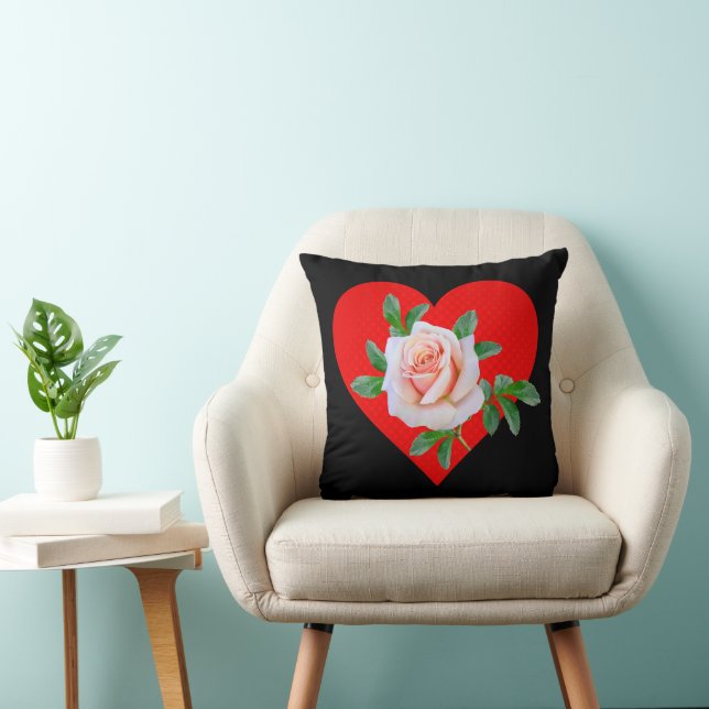COUSSIN CŒUR ROUGE ET ROSE POUR LA SAINT-VALENTIN (Chaise)