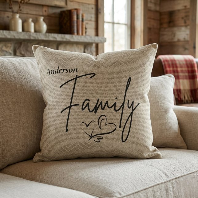 Coussin Cœur Rustique Burlap Nom de Famille Beige (Créateur téléchargé)