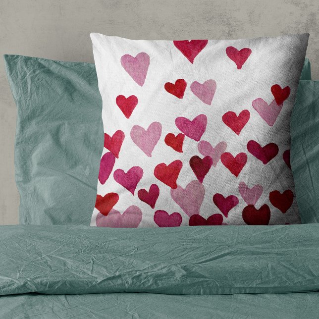 Coussin Coeurs d'aquarelle de la Saint-Valentin - rose (Créateur téléchargé)
