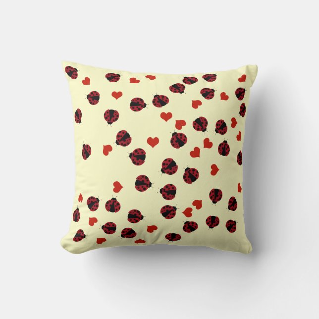 Coussin coeurs et coccinelles (Recto)