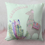 Coussin Coeurs Llama et Cactus - Monnaie Pastel Personnali<br><div class="desc">Adorable coussin pour la chambre de votre petite fille ou la petite garderie et le modèle est prêt pour vous pour ajouter le nom de votre petite fille. Cette conception a une jolie aquarelle illustrant un lama gris doux, avec des tasselles et tapis de selle, des plantes de cactus et...</div>