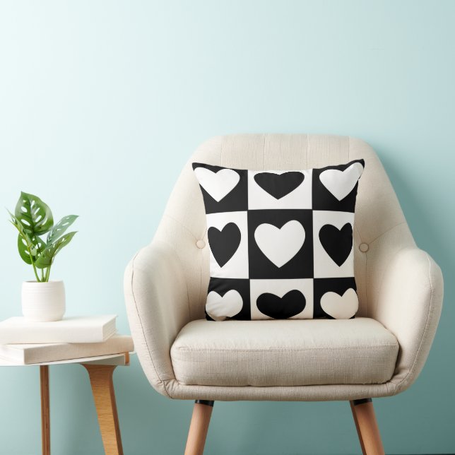 Coussin Cœurs Noir et Blanc Décoration de la Saint-Valenti (Chaise)