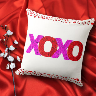 Coussin Coeurs rose rouge XOXO Valentine's Day Bold Modern