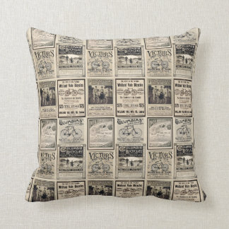 Coussin Collage vintage de la publicité de cycliste