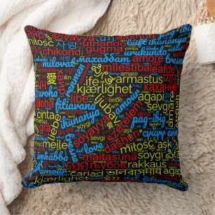 Coussin Coloré Amour Word Cloud dans plusieurs langues