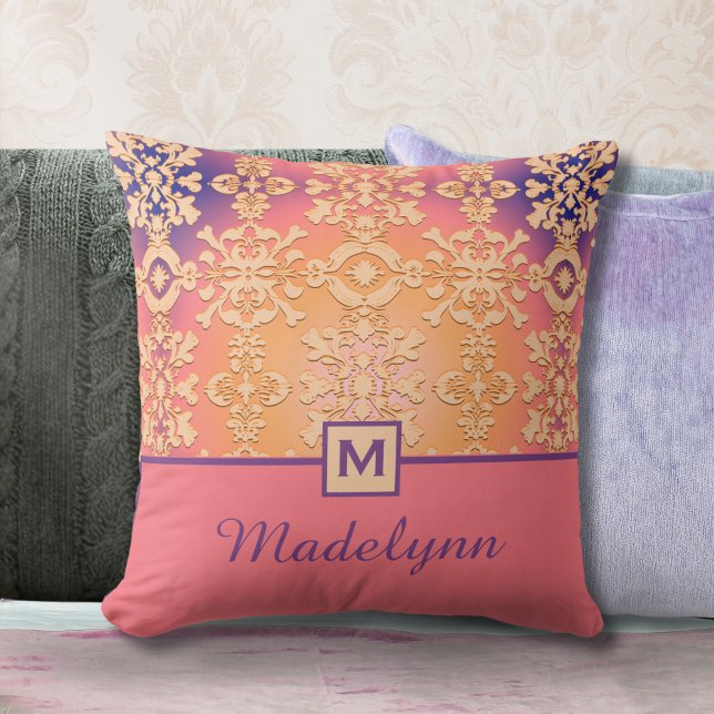 Coussin Coloré Peach Purple Damask Monogramme (Créateur téléchargé)