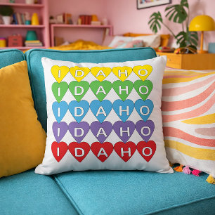 Coussin Conception d'amour d'État d'Idaho arc-en-ciel