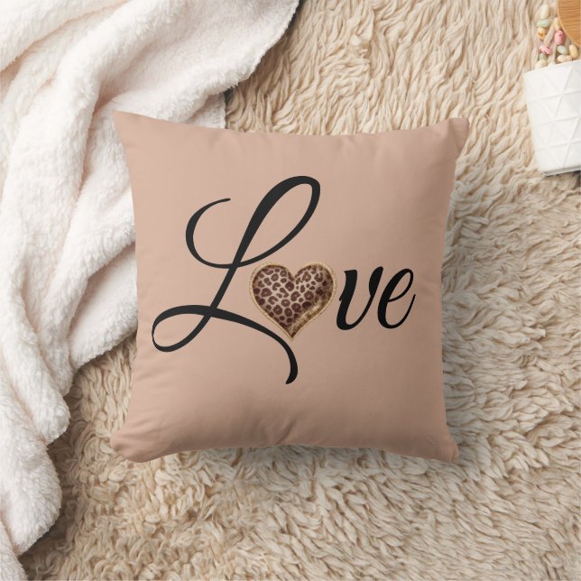 Coussin Conception de l'amour du cœur léopard Glam (Couverture)