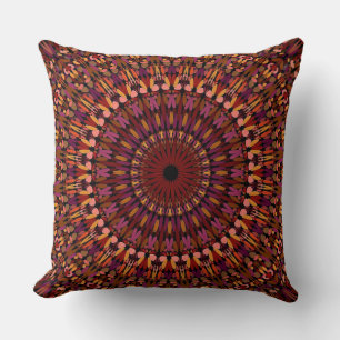 Coussin Conception de mandala marron floral