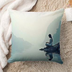Coussin Conception de méditation au bord de l'eau pacifiqu