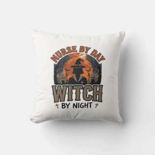 Coussin Conception de sorcière infirmière vintage Hallowee