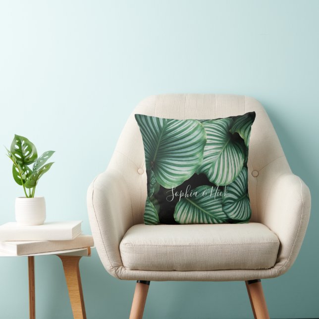 Coussin Conception, nom ou texte d'une grande feuille clas (Chaise)