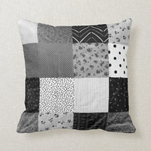 Coussin conception vintage de tissu de patchwork noire et