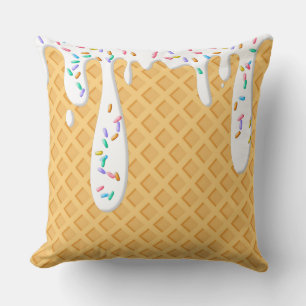 Coussin Cône De Crème De Glace Avec Vanille Frosting & Spr