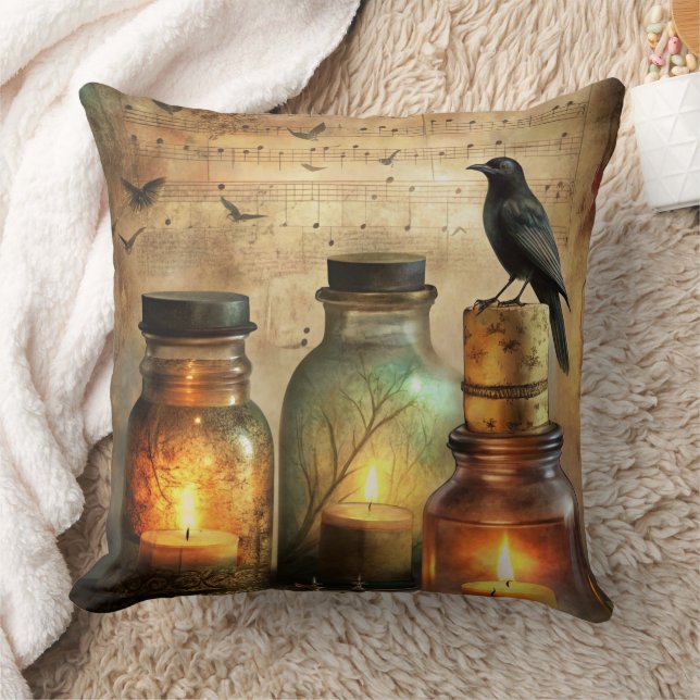 Coussin Corbeau à la lumière des bougies avec des bouteill (Couverture)