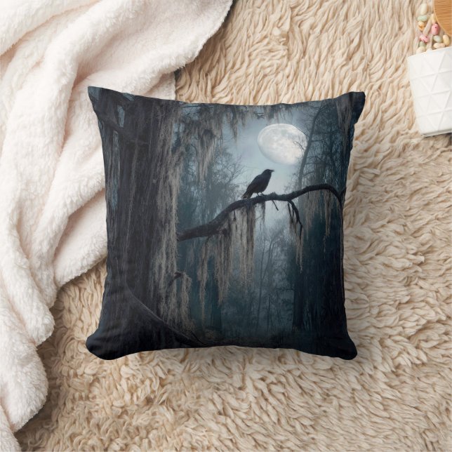 Coussin Corbeau d'Halloween dans une forêt sinistre (Couverture)