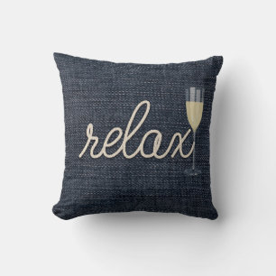Coussin corde "relax" texte sur le denim bleu