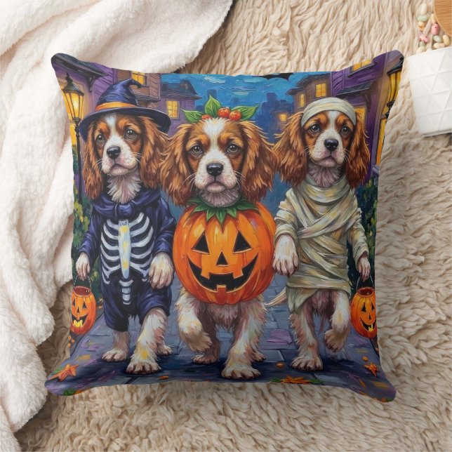 Coussin Costumes d'Halloween pour Spaniel Cavalier King Ch (Couverture)