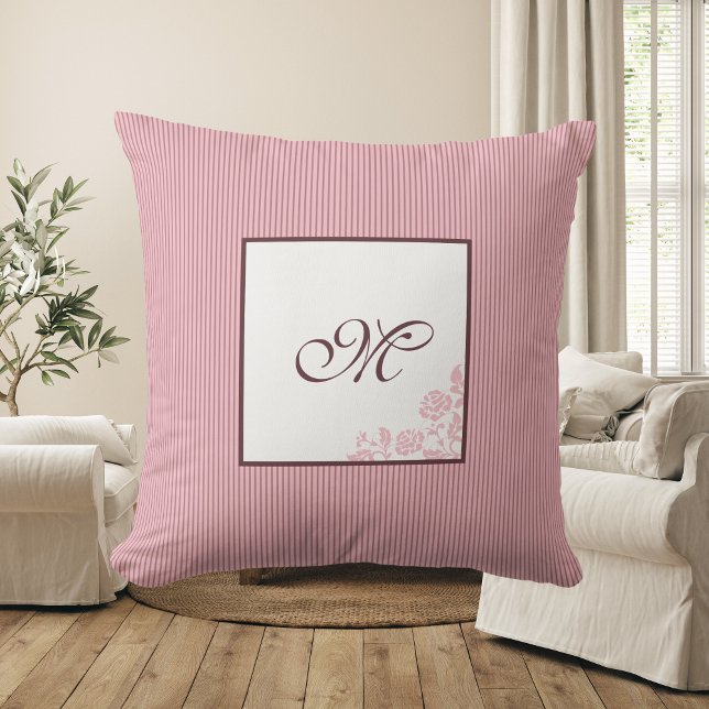 Coussin Cottage Pink Stripe Rose Script Motif Monogramme (Créateur téléchargé)