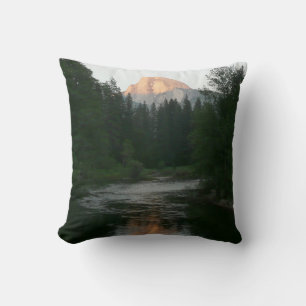 Coussin Coucher de soleil à moitié dôme dans le parc natio
