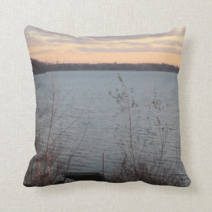 Coussin Coucher du soleil de rivage de lac "accueil