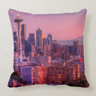 Coussin Coucher du soleil derrière l'horizon de Seattle d