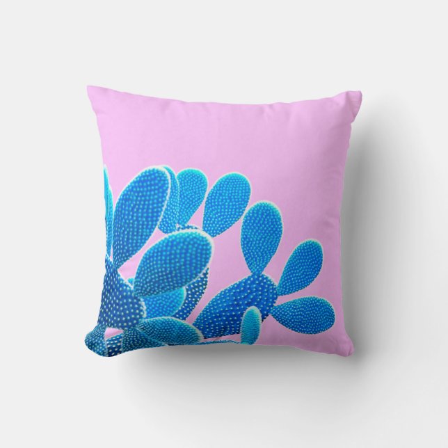 Coussin Couleur bleu cactus sur arrière - plan rose. Mode, (Recto)