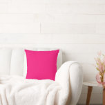 Coussin Couleur Trent rose, rose,<br><div class="desc">naturellement vivid,  couleur tendance rose,  corail,  rosa joli,  fleurs roses,  motifs floraux,  mode,  graphique et design,  rose et ambra,  Vous pouvez changer l'arrière - plan, </div>